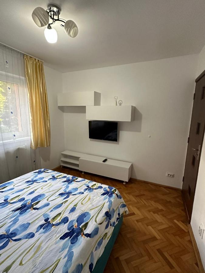 Apartament Untold Apartment Turda Bagian luar foto