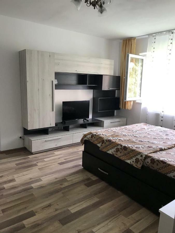 Apartament Untold Apartment Turda Bagian luar foto
